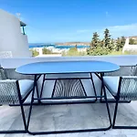 Aeolian Blu 7 * Páros