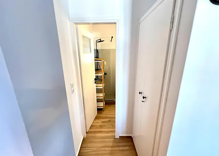 Aeolian Blu 7 * Páros